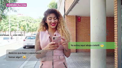 Madanm enfidèl ki pral fout jenn mennaj li di pandan mari l ap travay. Latina ak tit ak yon gwo bourik. Venis Afrodit.